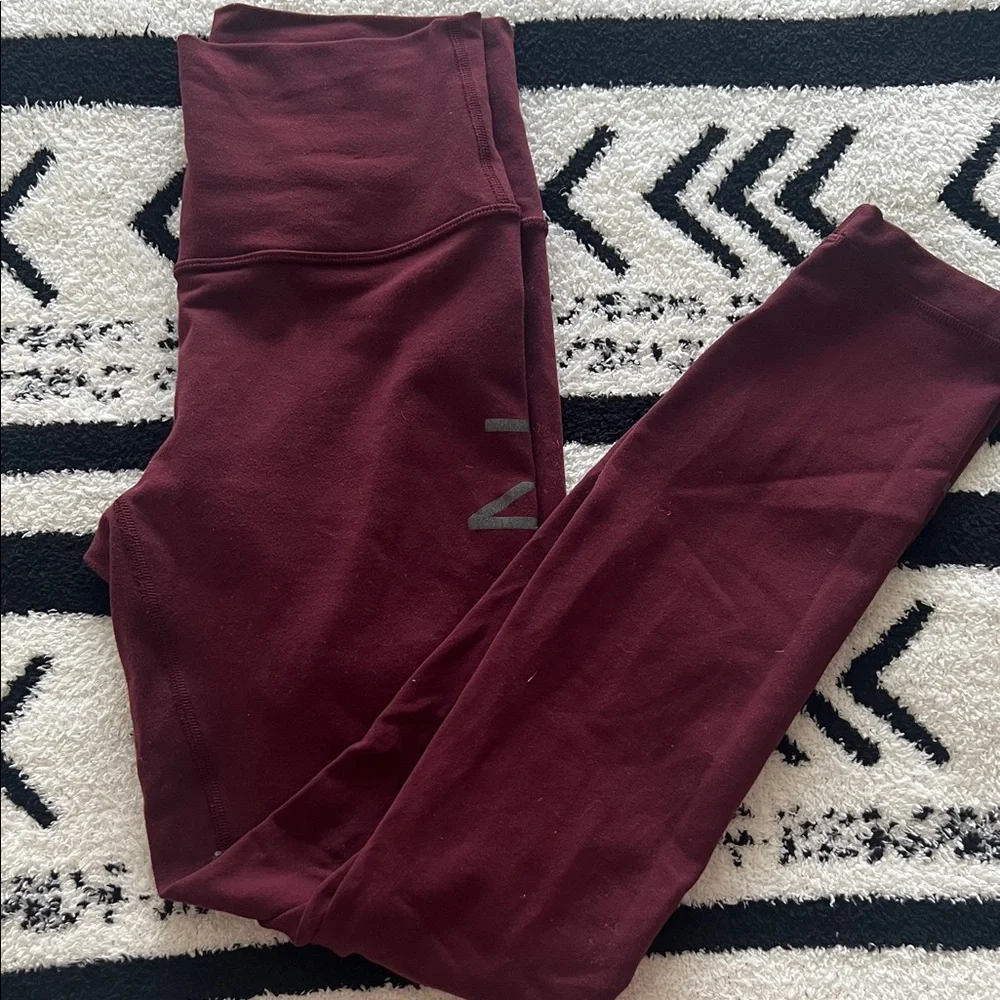 lululemon athletica wonder under high waist 25” Leggings size 4